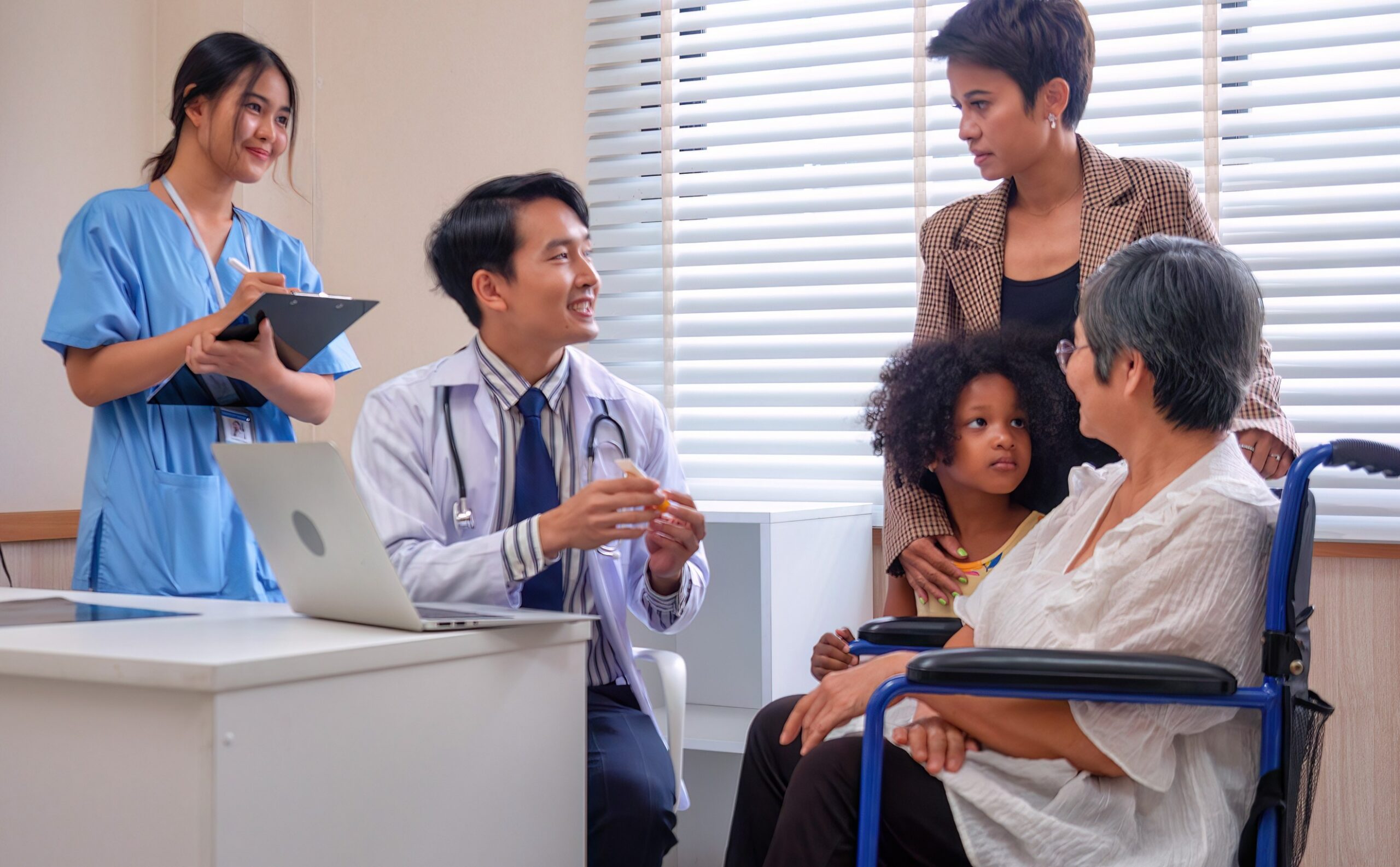 Government publishes national partnership agreement to improve healthcare for people seeking asylum