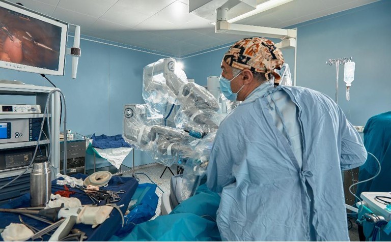 British man undergoes world-first AI-assisted brain tumour surgery
