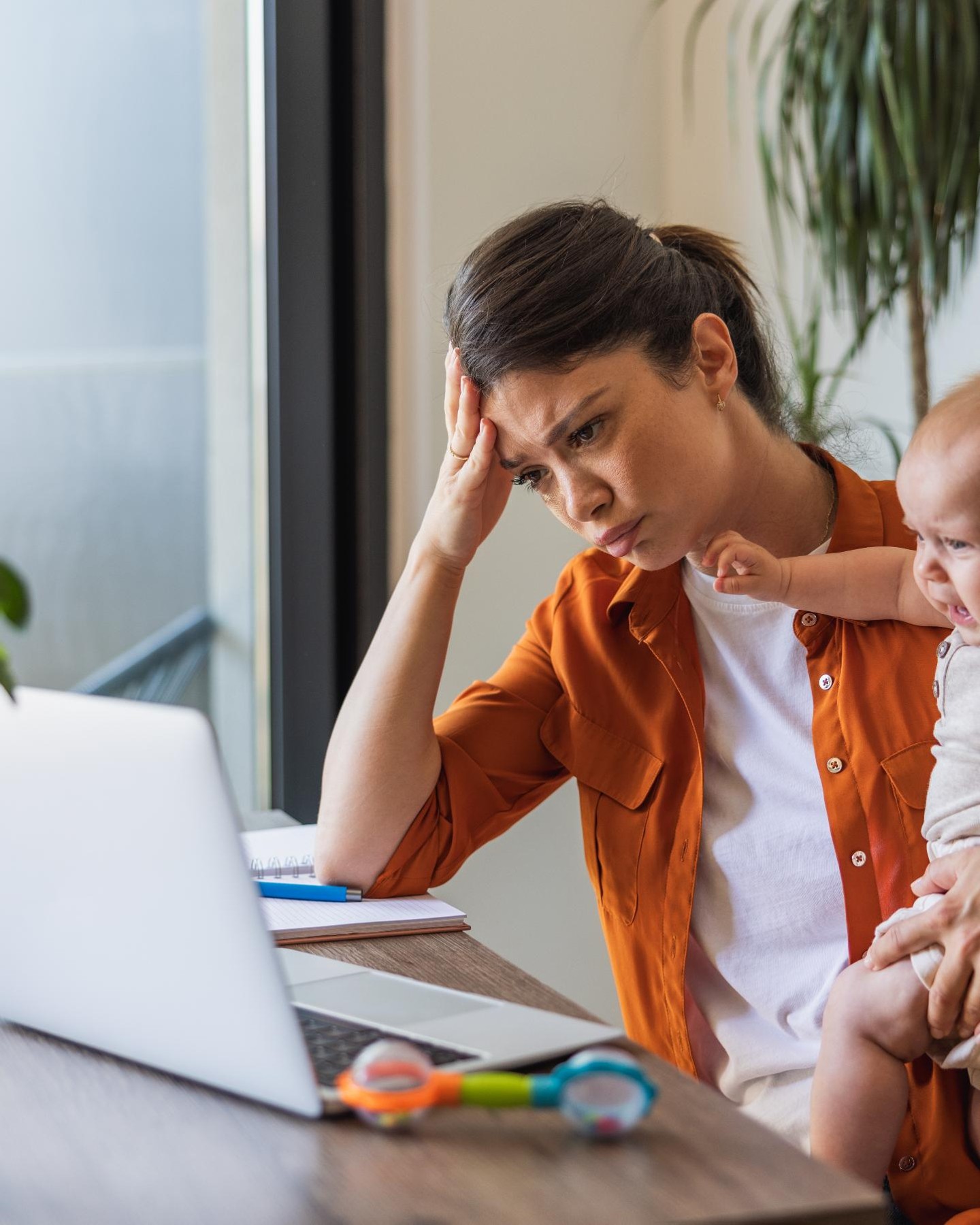 Burnout in Working Mothers: Recognising the Signs and Finding Support