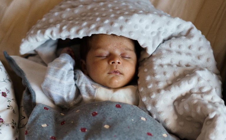 Coroner confirms infant died from measles as US official death count remains at zero