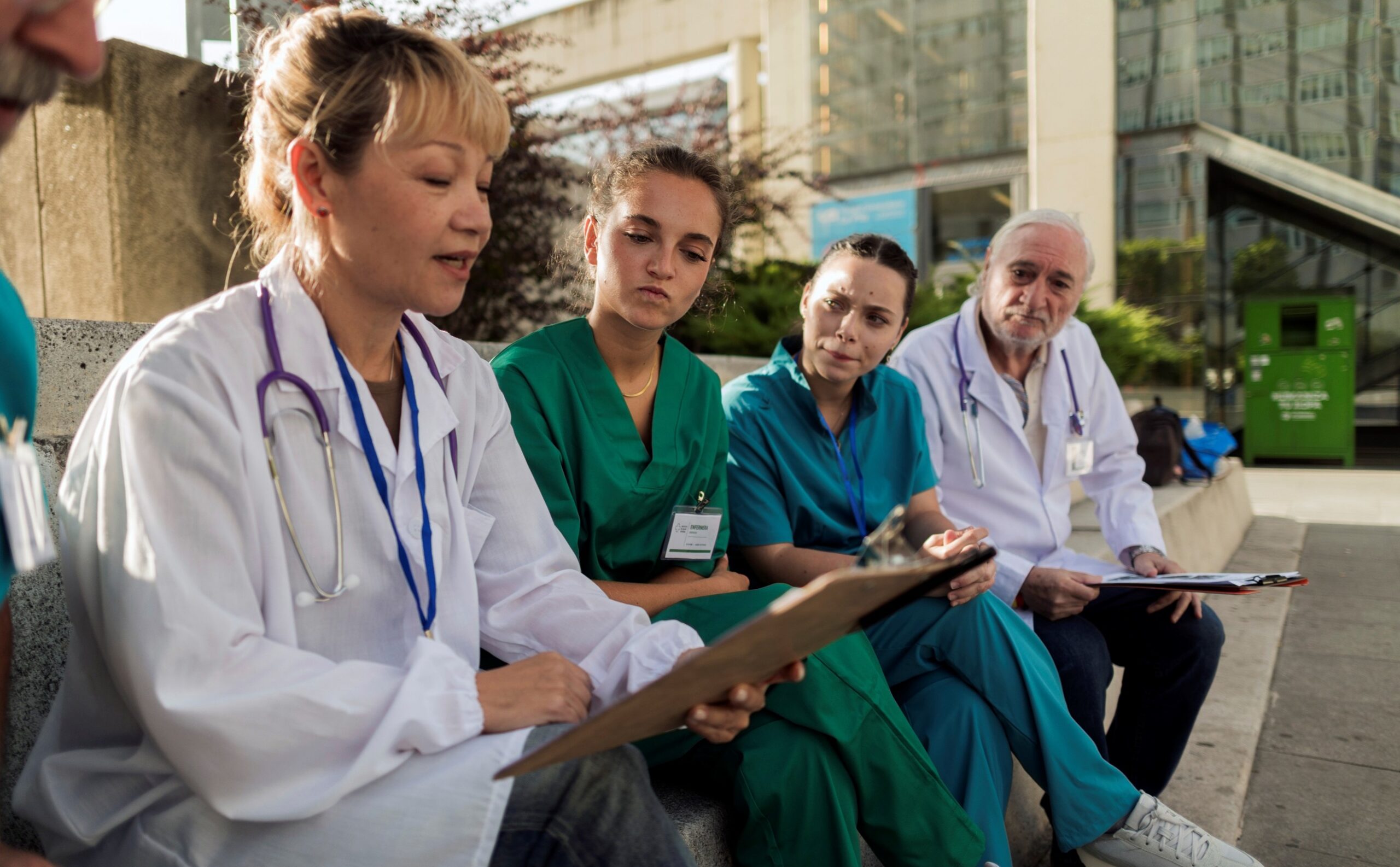 NHS consultants announce 48-hour walkout as pay dispute escalates